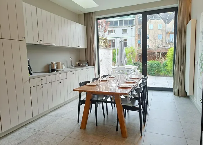 Blossom & Bloom - 3Br House With Garden Near Centre